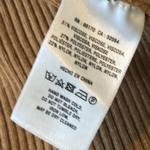 Anthropologie Button Up Collared Ribbed Top Size small - Picture 10 of 11